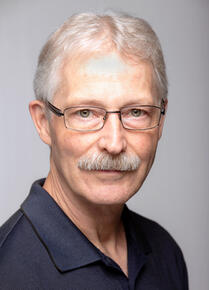 photo of Professor Peter Buhr