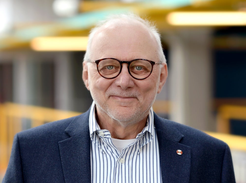 photo of University Professor M. Tamer Özsu