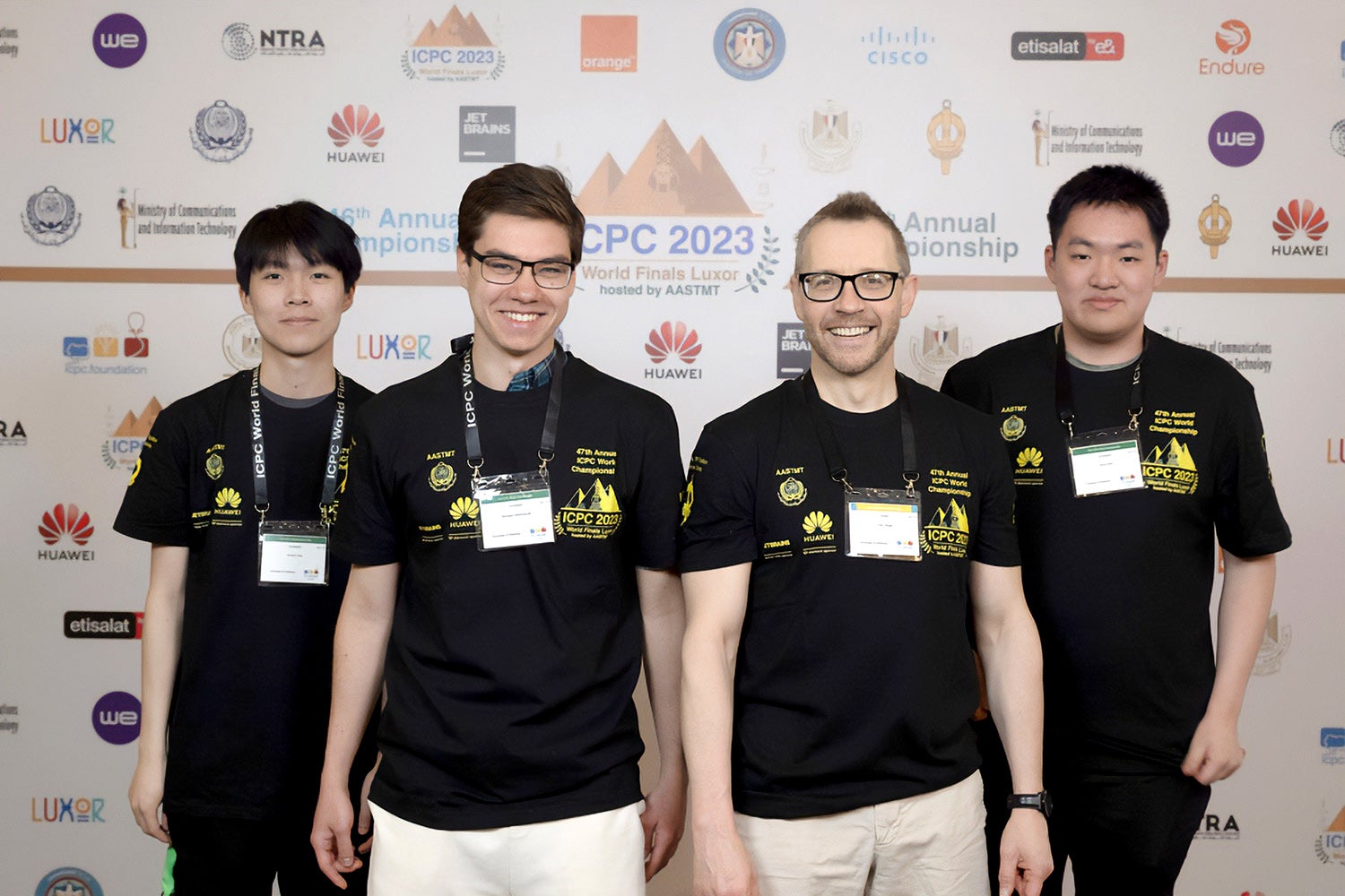 photo of Waterloo’s team at the 47th ICPC World Finals
