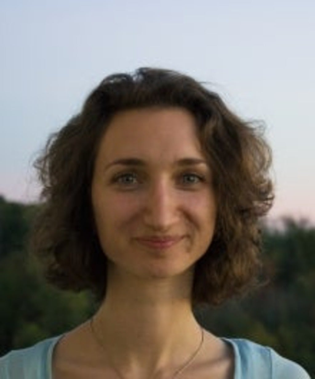 Head shot of Marianna Rapoport