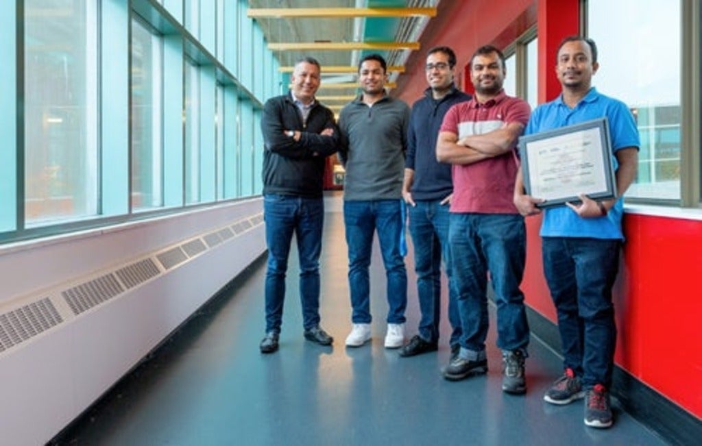 photo of Raouf Boutaba, Mubeen Zulfiqar, Sepehr Taeb, Shihabur Rahman Chowdhury and Nashid Shahriar