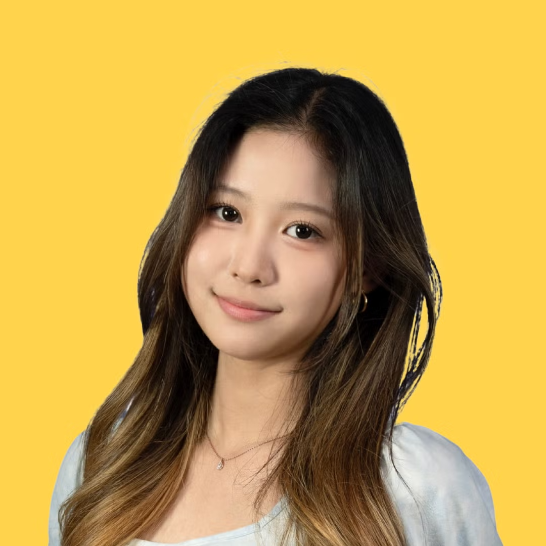 Headshot of Michelle Jeon (yellow background)